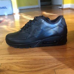 Air Max 90 Leather Black Men’s 9